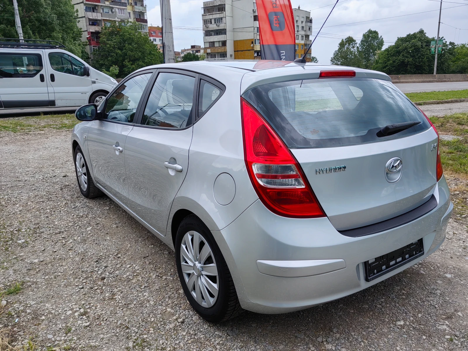 Hyundai I30 1.6i 122ps - изображение 6