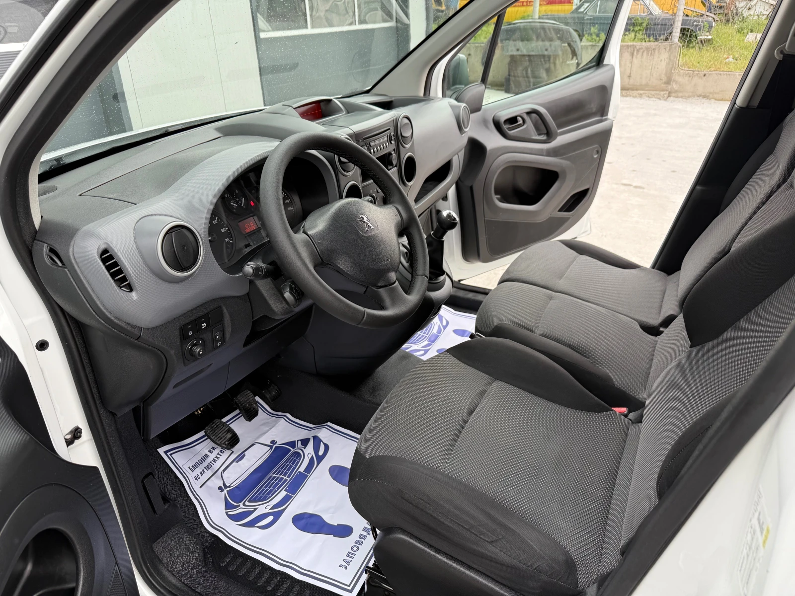 Peugeot Partner 1.6hdi MAXI - изображение 8