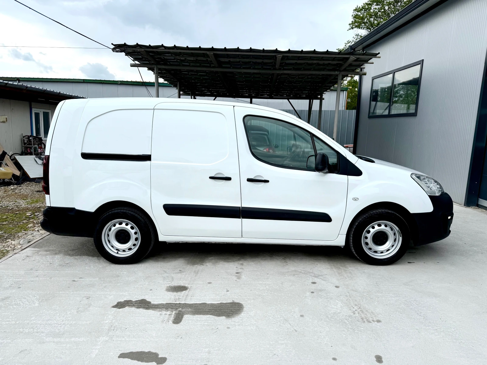 Peugeot Partner 1.6hdi MAXI - изображение 7