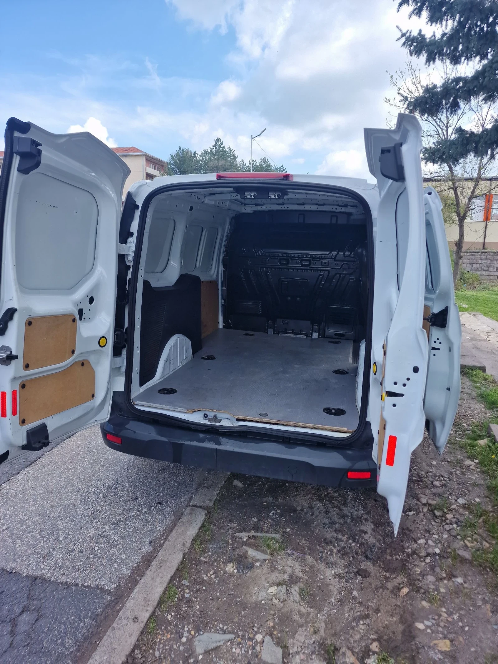 Ford Connect 1, 6TDCI - изображение 6
