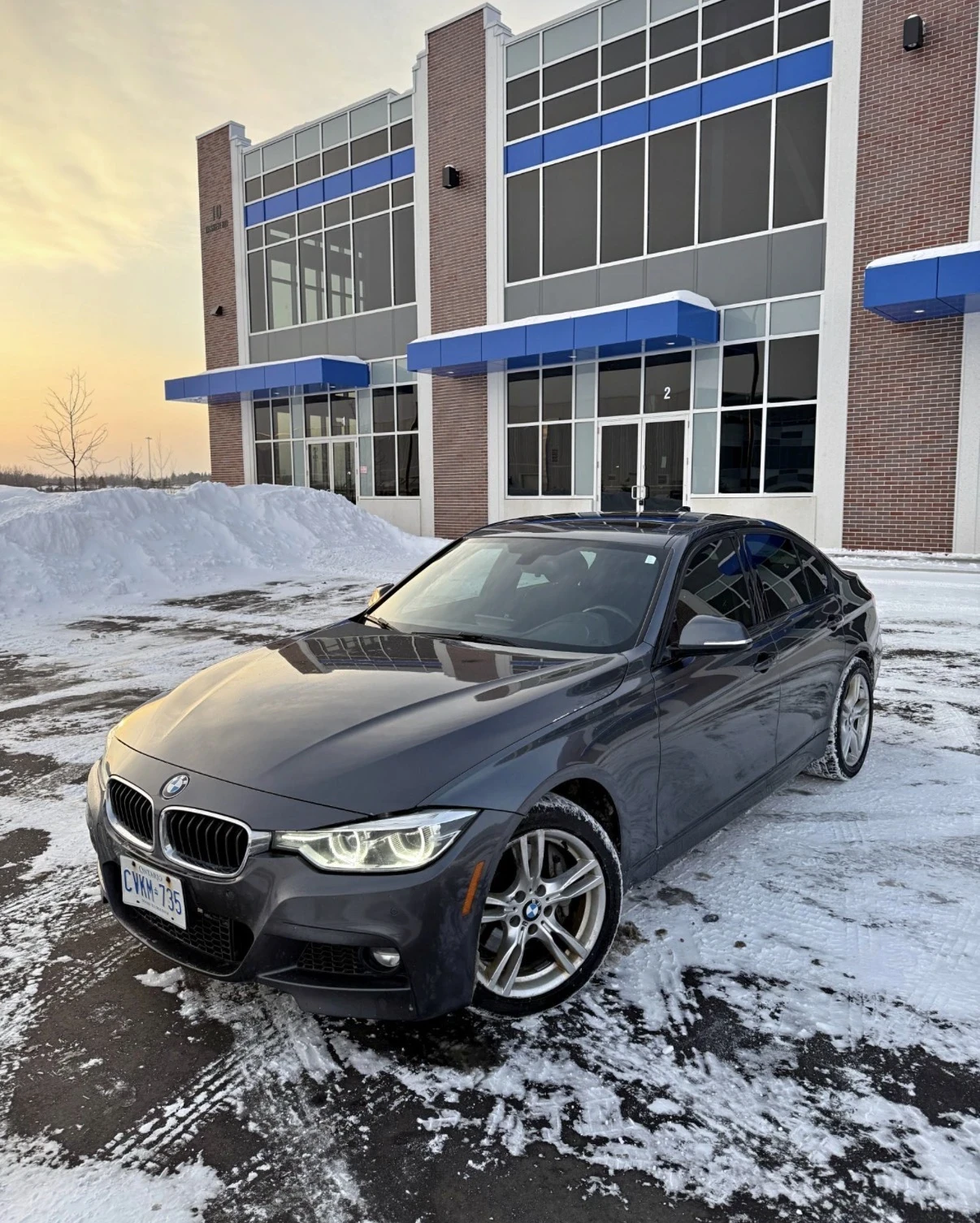 BMW 330 � ����� * * CARFAX * * ���� ������ * *  | Mobile.bg � ����������� 1