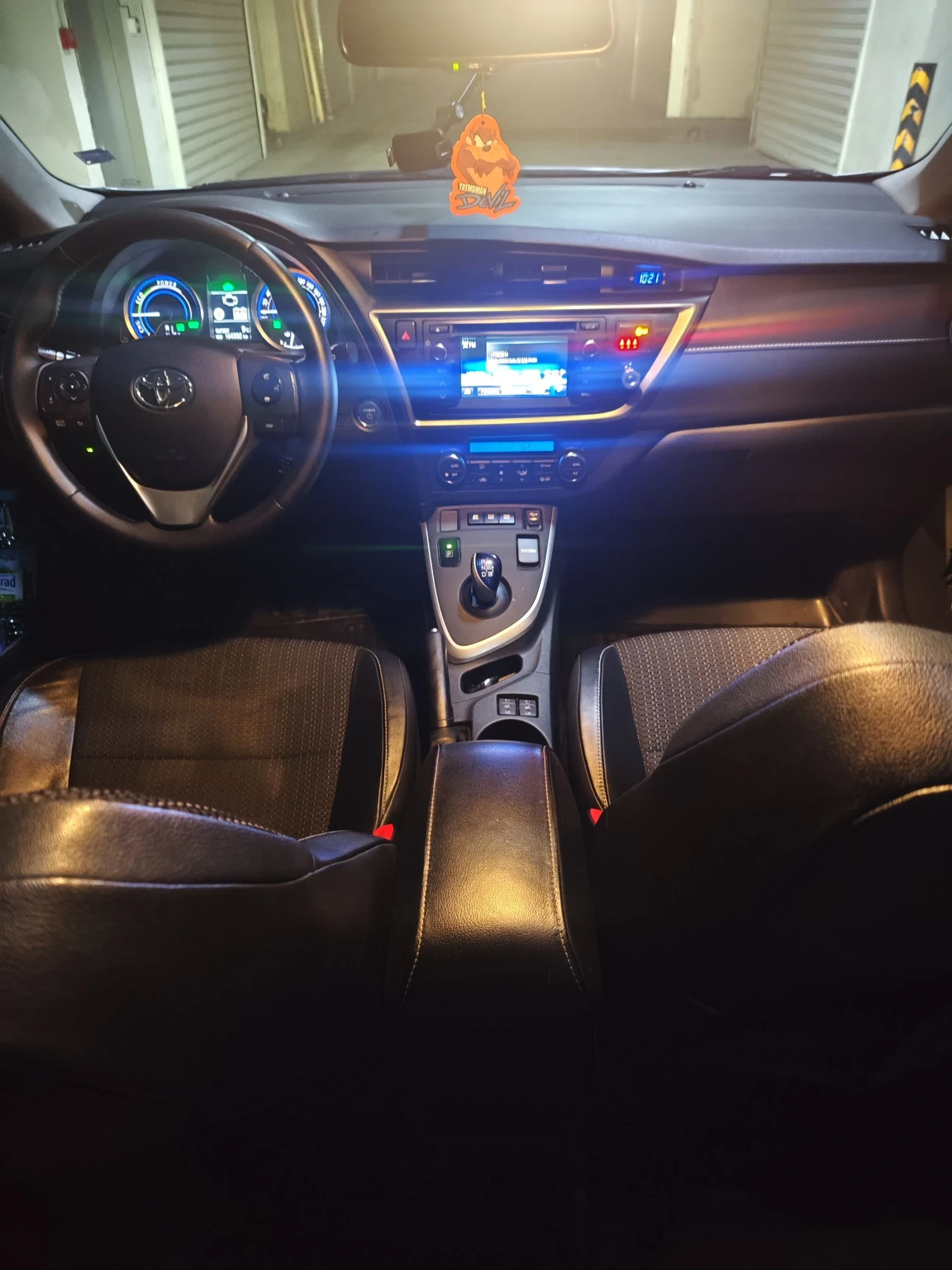 Toyota Auris  - изображение 7