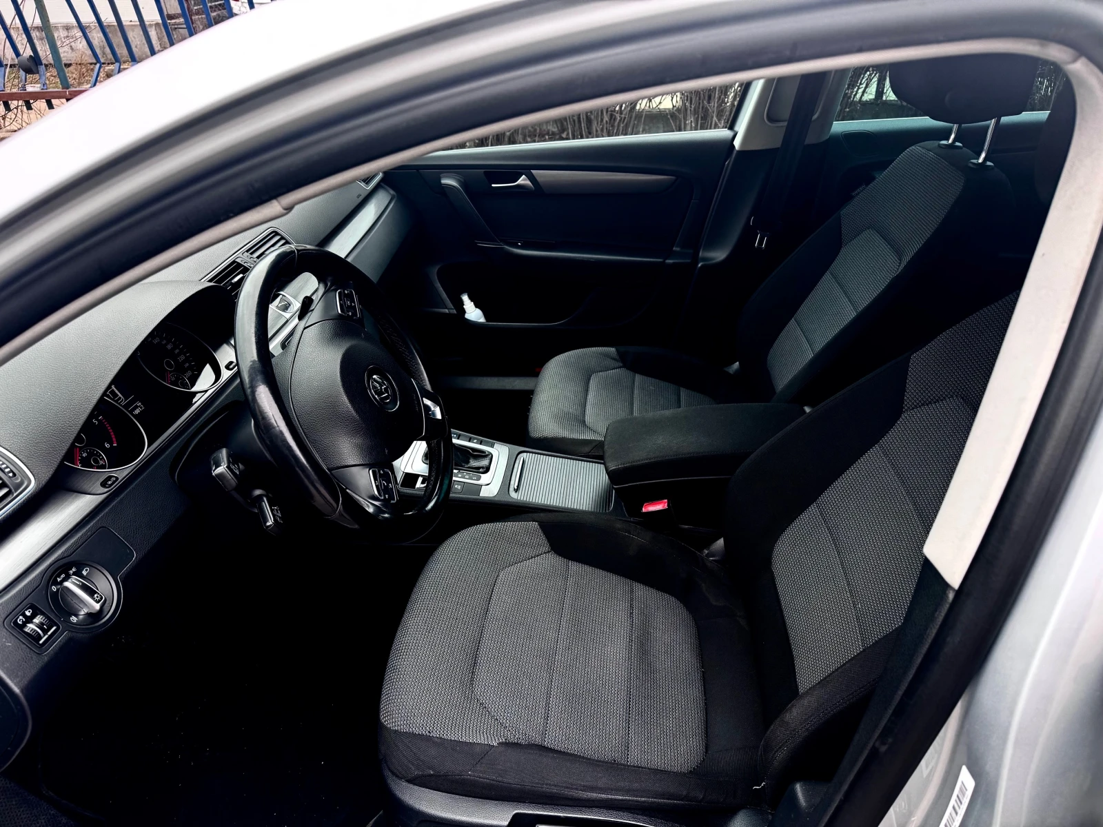 VW Passat B7 - изображение 10