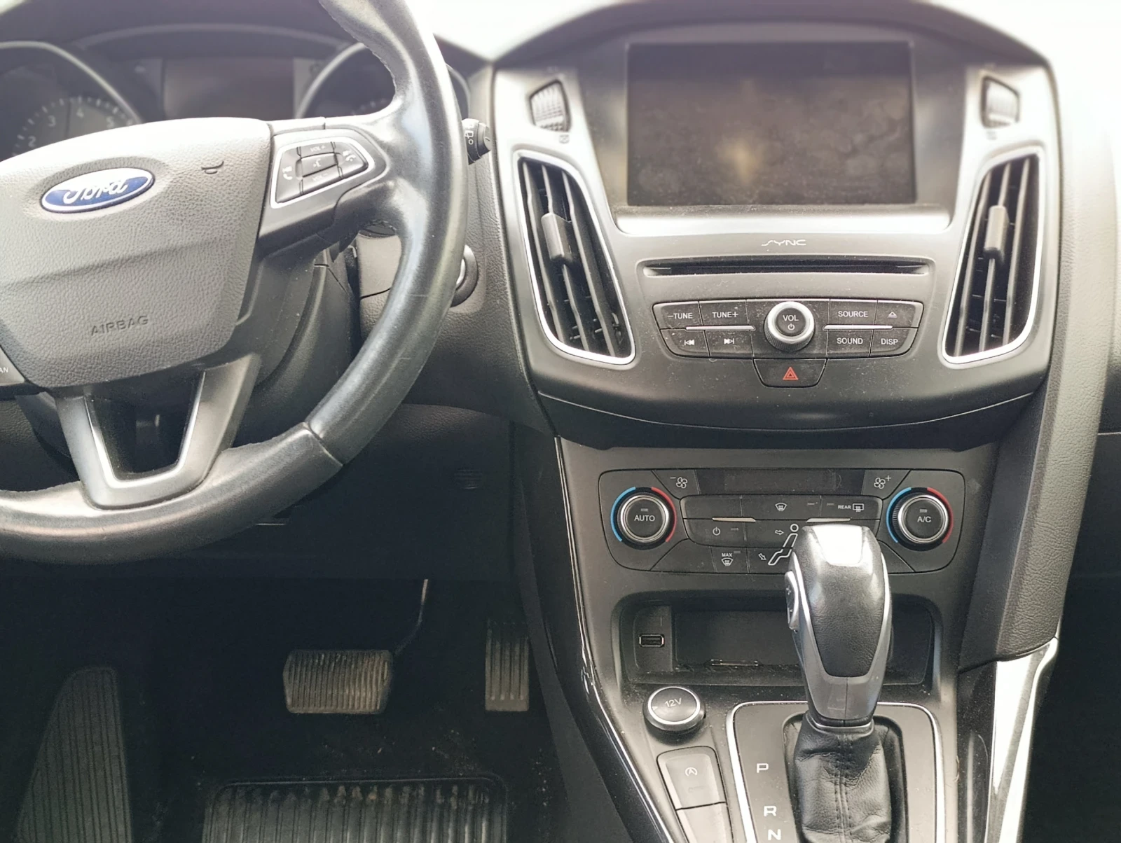 Ford Focus 1.5 Eco boost, снимка 5 - Автомобили и джипове - 54525356