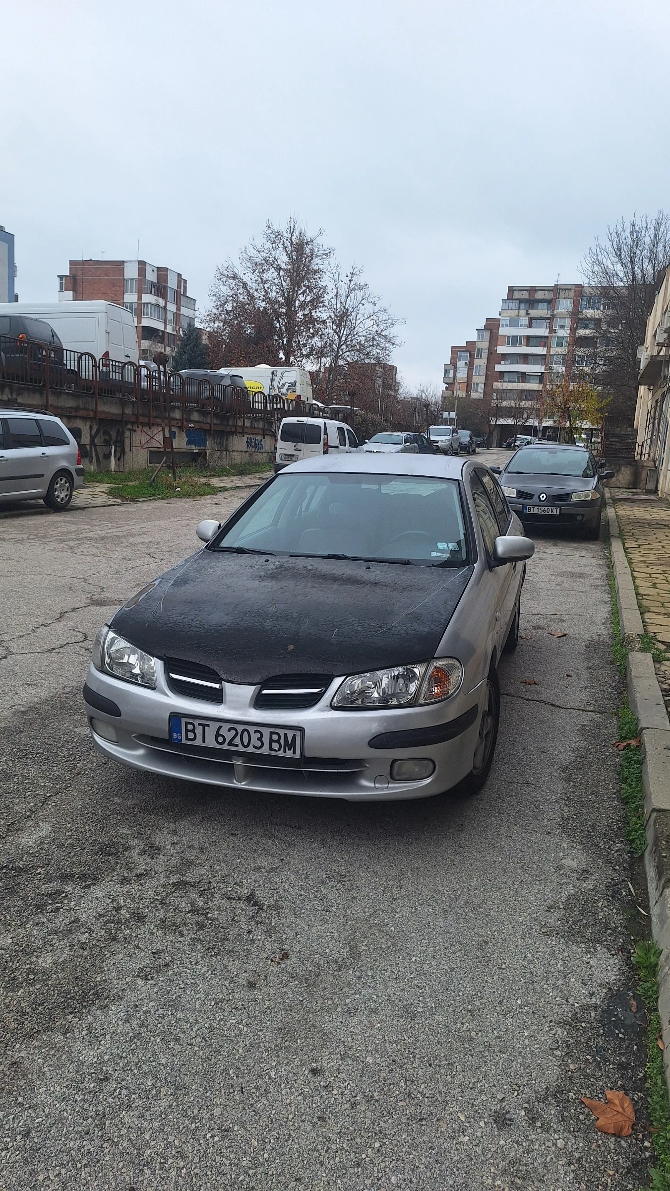 Nissan Almera