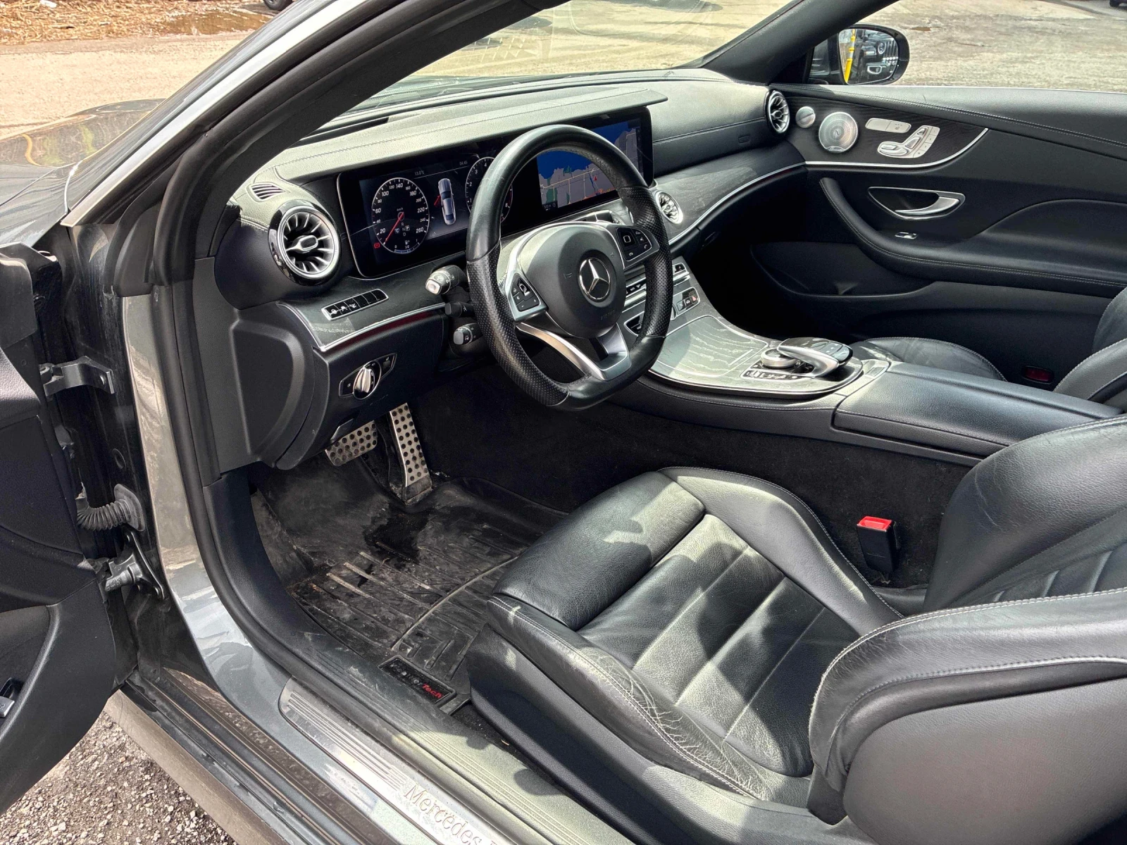 Mercedes-Benz E 400 BURMESTER * CAR FAX * АВТО КРЕДИТ * , снимка 4 - Автомобили и джипове - 54198304