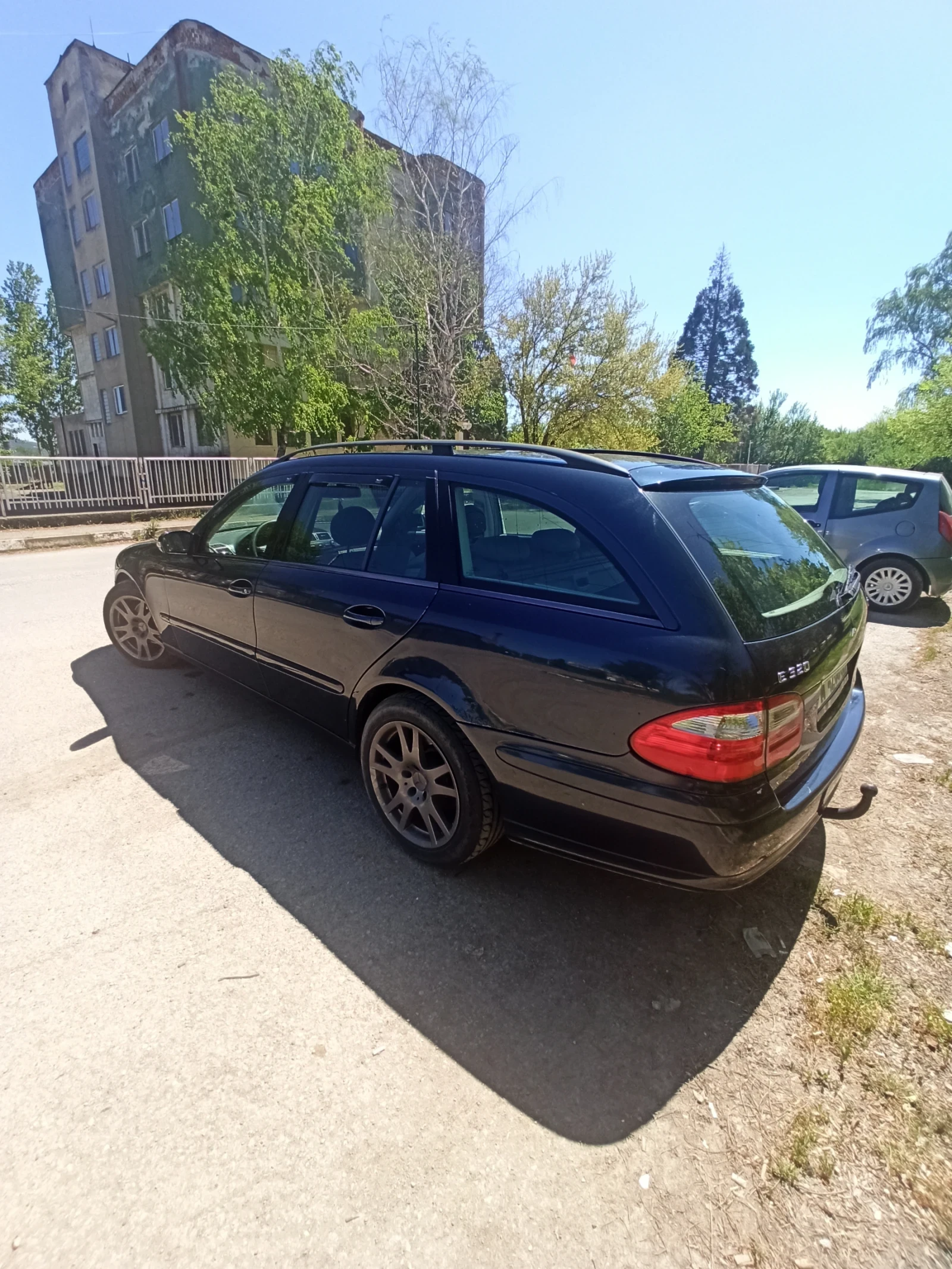 Mercedes-Benz E 320, снимка 3 - Автомобили и джипове - 54319125