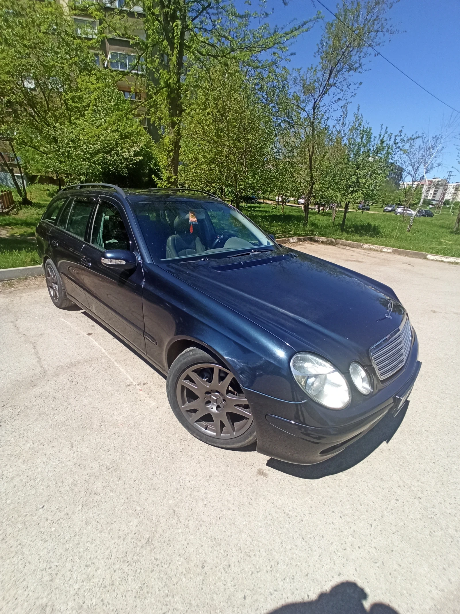 Mercedes-Benz E 320, снимка 5 - Автомобили и джипове - 54319125