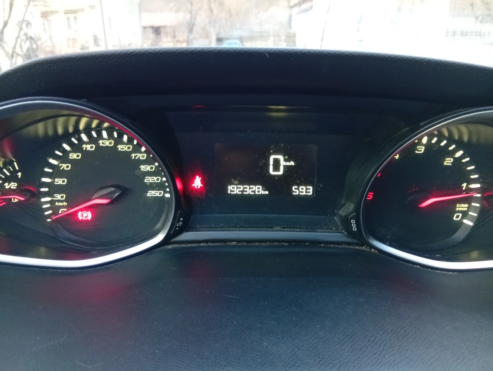 Peugeot 308 1.6 BLUE HDI 120 KS NAVI, снимка 13 - Автомобили и джипове - 54375499