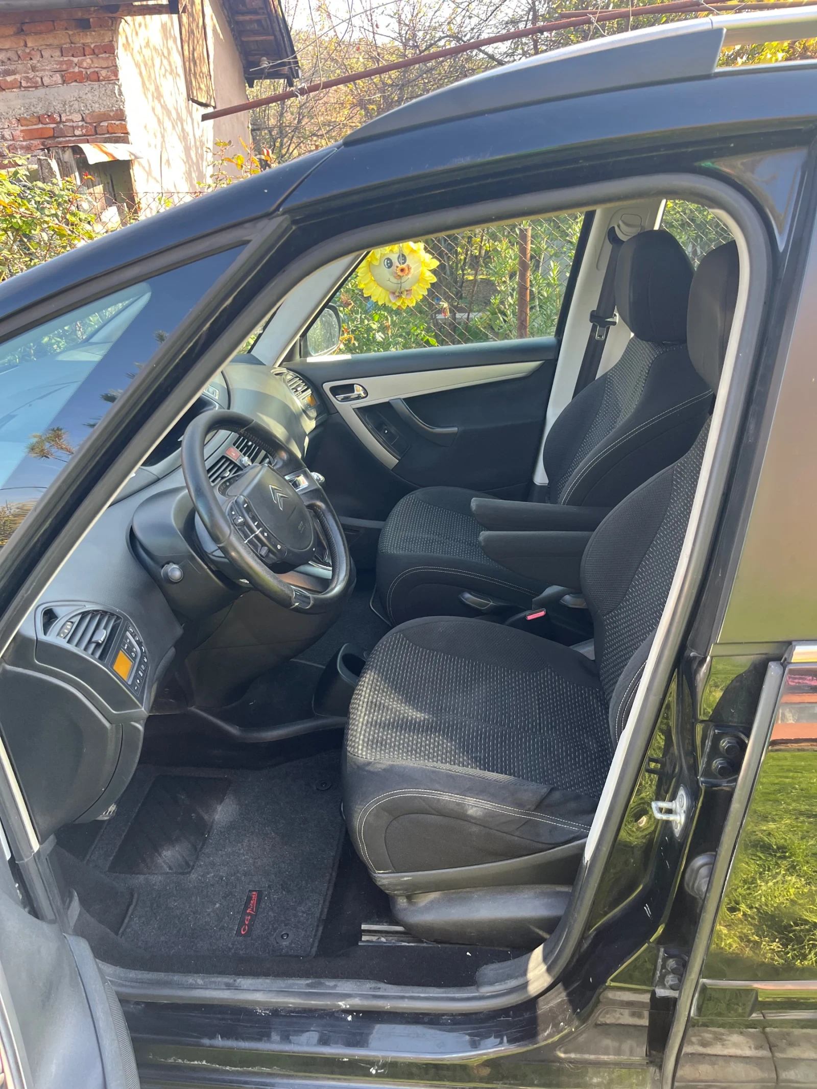 Citroen Grand C4 Picasso, снимка 6 - Автомобили и джипове - 54509560
