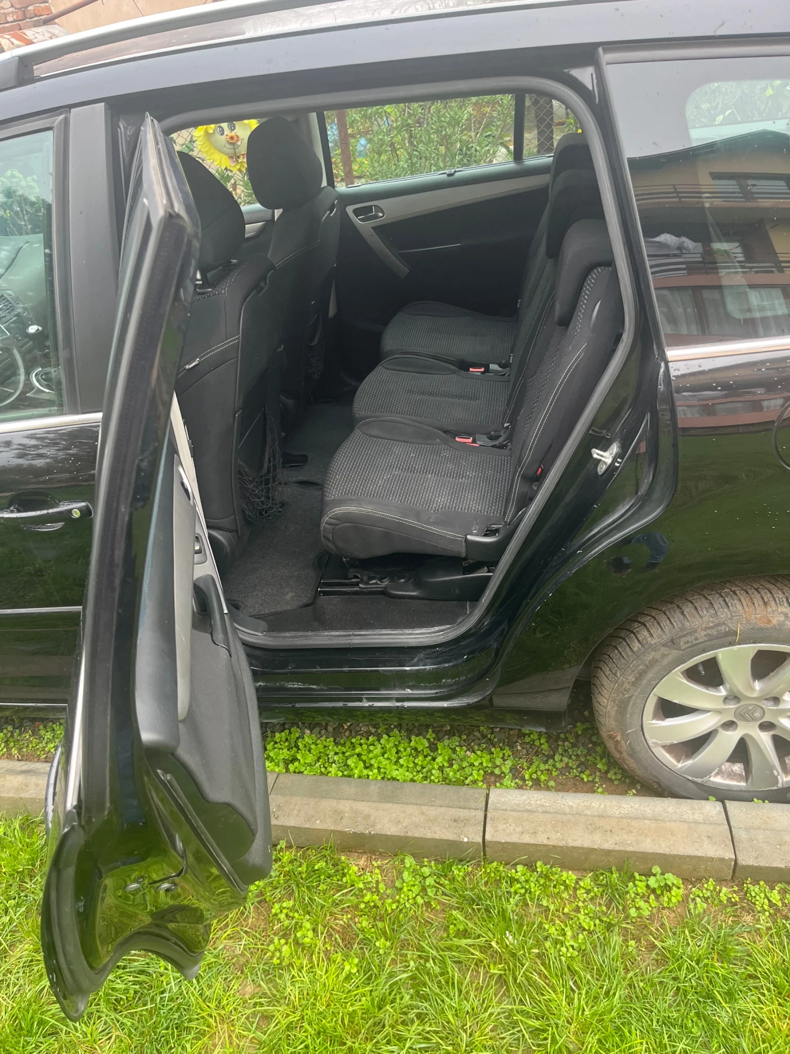 Citroen Grand C4 Picasso, снимка 8 - Автомобили и джипове - 54509560