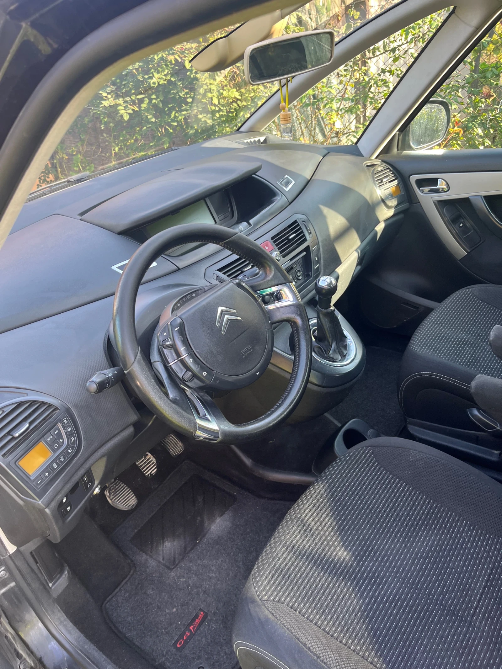 Citroen Grand C4 Picasso, снимка 5 - Автомобили и джипове - 54509560