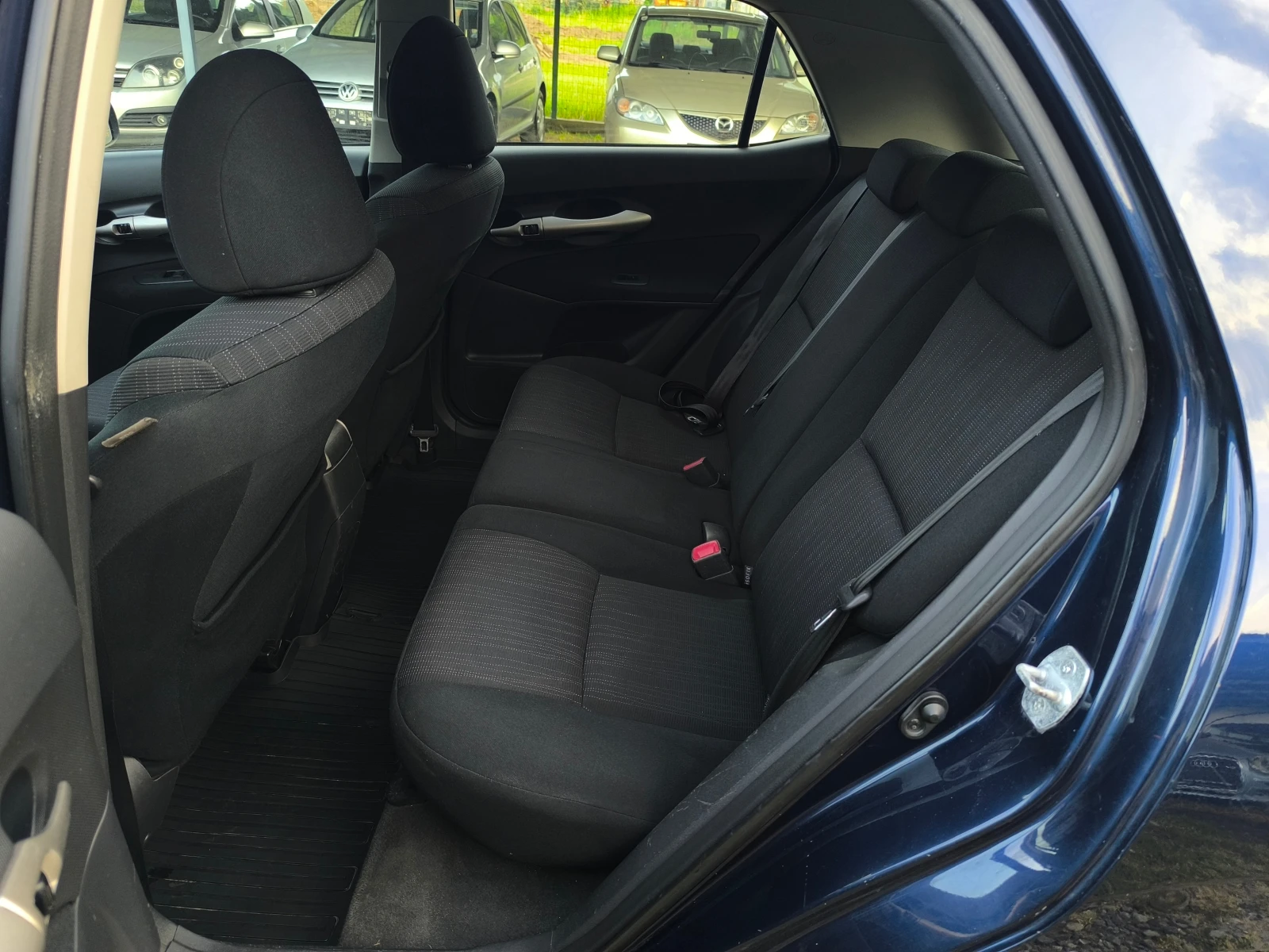 Toyota Auris -2.0D4D-126кс-6 скорости-КЛИМАТРОНИК-ОТЛИЧНА !!!, снимка 12 - Автомобили и джипове - 54758539
