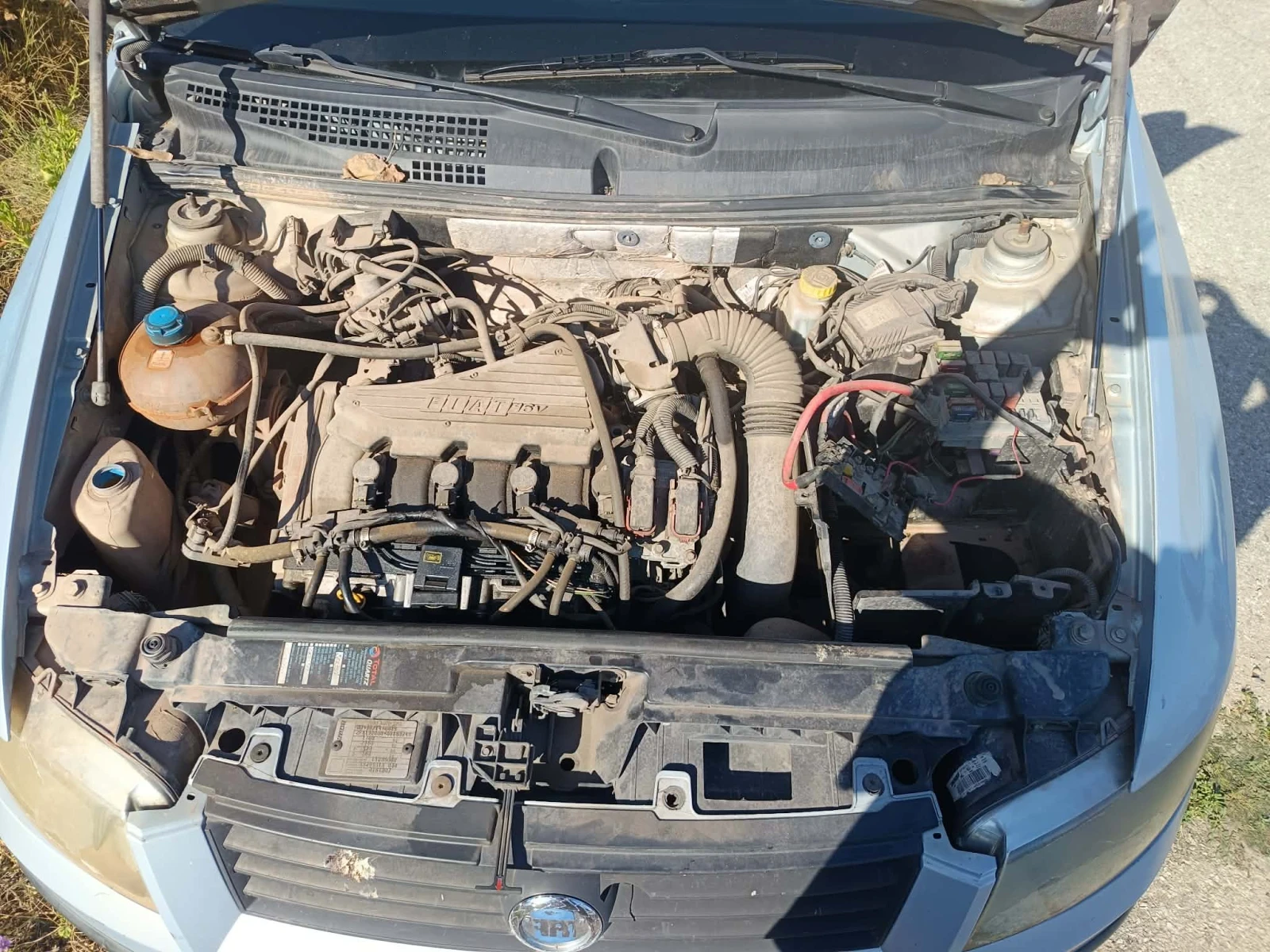 Fiat Stilo 1.6 benzin 16V, снимка 4 - Автомобили и джипове - 55235158