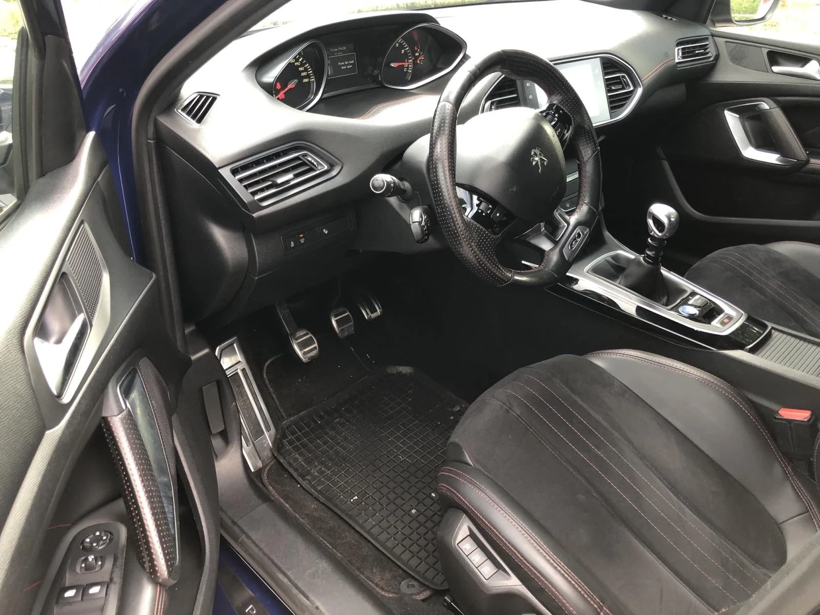Peugeot 308 GT FULL LED, снимка 9 - Автомобили и джипове - 55564772