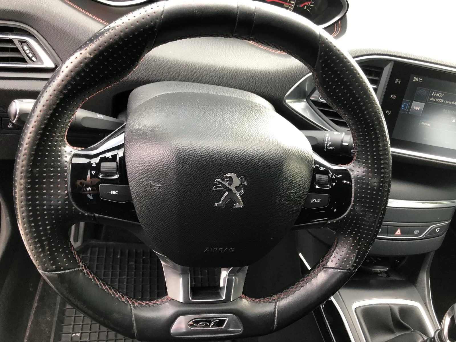 Peugeot 308 GT FULL LED, снимка 12 - Автомобили и джипове - 55564772