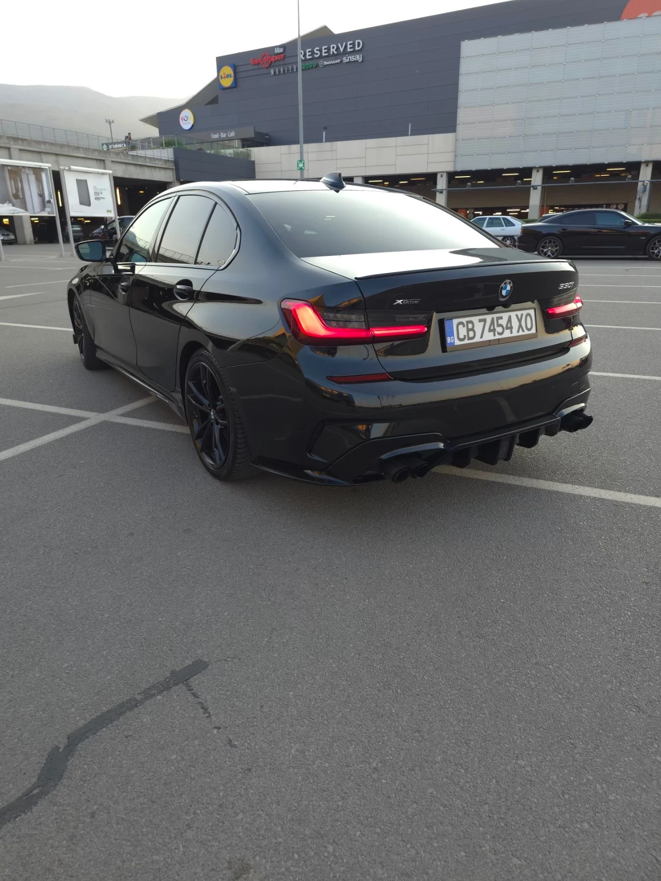 BMW 330 BMW 330 xDrive/ M-Paket/Laser/ HEAD UP, снимка 5 - Автомобили и джипове - 55624077