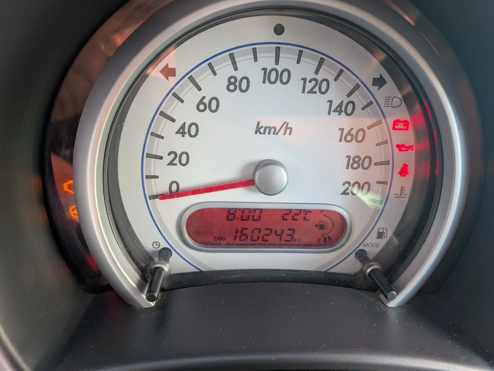 Suzuki Splash 1.0 бензин, снимка 8 - Автомобили и джипове - 55659765