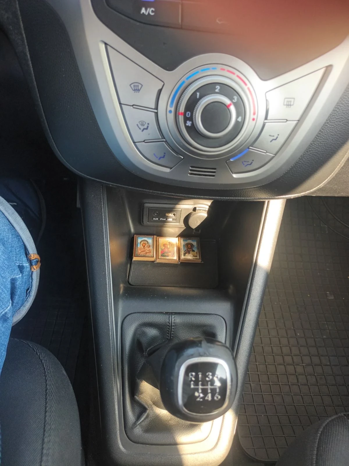 Hyundai Ix20 1.6/ГАЗ/Бензин, снимка 9 - Автомобили и джипове - 55829730