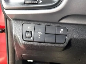 Kia Stonic  1.6 Trendy, снимка 11