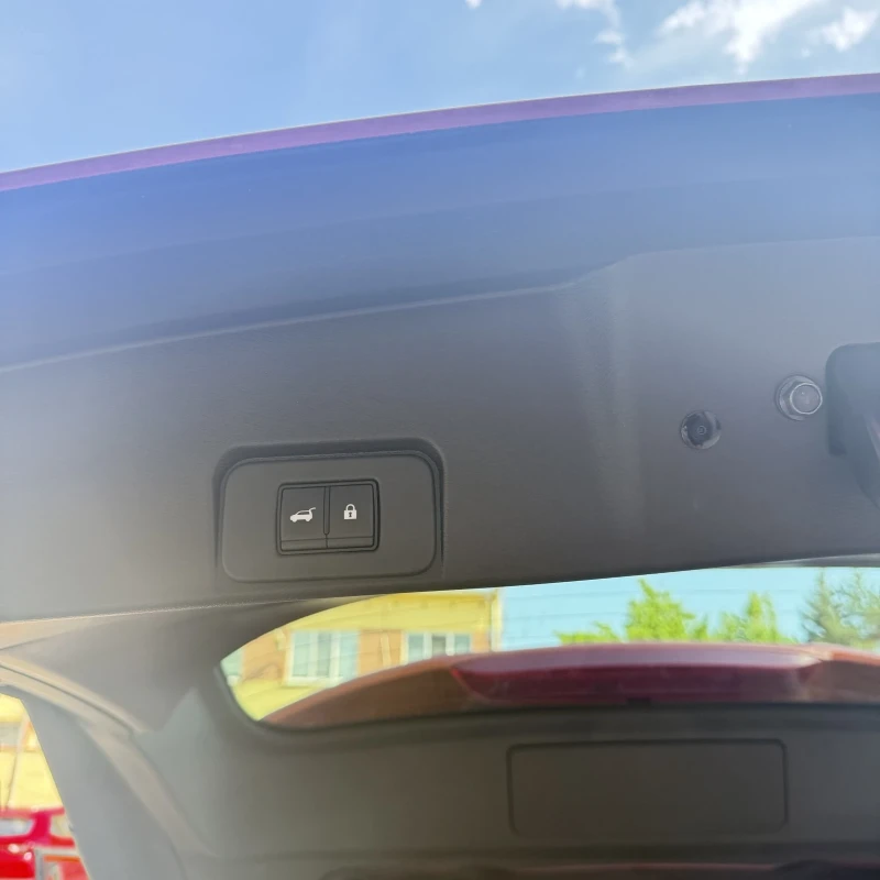 Nissan X-trail Tekna Plus 1.5 e-4orce 4x4 A/T, снимка 7 - Автомобили и джипове - 50304318