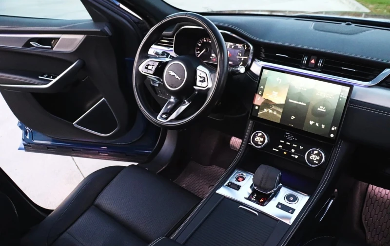Jaguar F-PACE, снимка 6 - Автомобили и джипове - 53341257