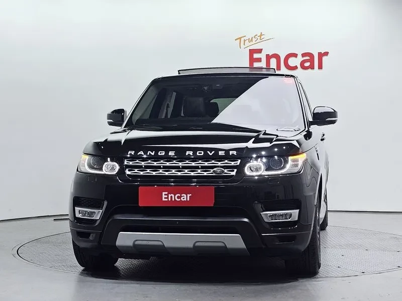 Land Rover Range Rover Sport 3.0, снимка 3 - Автомобили и джипове - 54500050