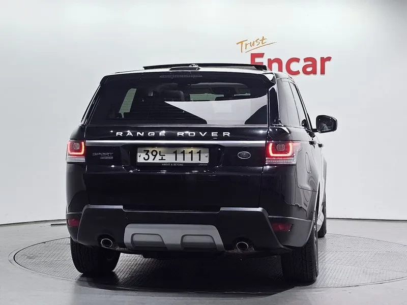 Land Rover Range Rover Sport 3.0, снимка 4 - Автомобили и джипове - 54500050