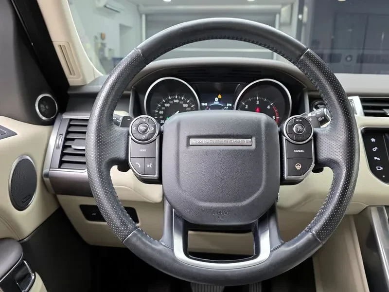 Land Rover Range Rover Sport 3.0, снимка 13 - Автомобили и джипове - 54500050