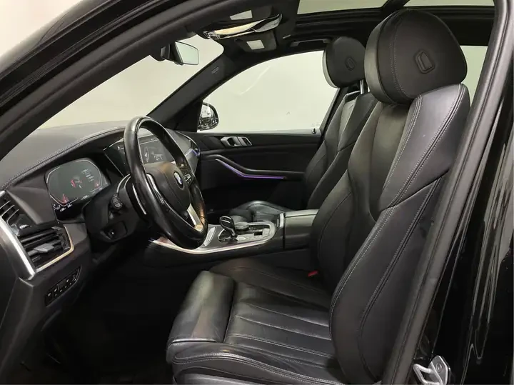 BMW X5 ПОДГРЕВ* 360КАМЕРА* LANE* ASSIST* КЕЙЛЕС* , снимка 14 - Автомобили и джипове - 54691139