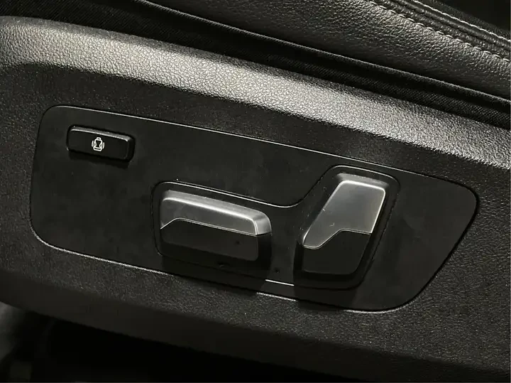 BMW X5 ПОДГРЕВ* 360КАМЕРА* LANE* ASSIST* КЕЙЛЕС* , снимка 15 - Автомобили и джипове - 54691139