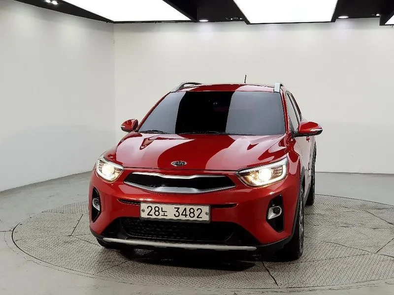 Kia Stonic  1.6 Trendy, снимка 2 - Автомобили и джипове - 55085543