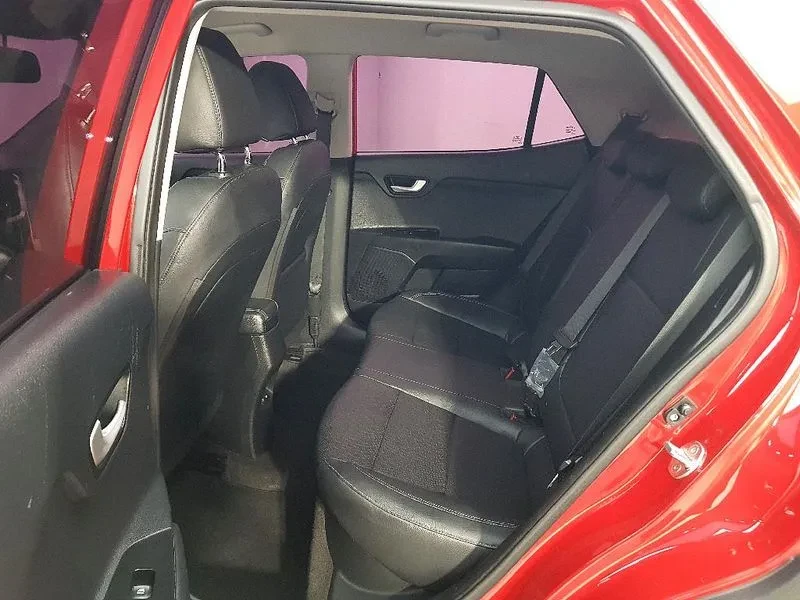 Kia Stonic  1.6 Trendy, снимка 9 - Автомобили и джипове - 55085543