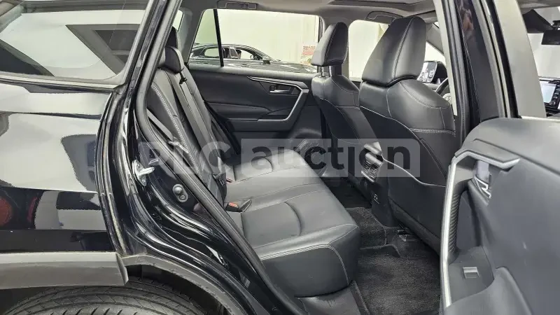 Toyota Rav4 ЦЕНА ДО БЪЛГАРИЯ / ЛИЗИНГ, снимка 12 - Автомобили и джипове - 55432142