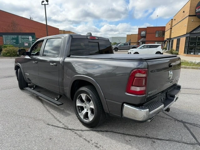 Dodge RAM 1500 * Laramie * CARFAX * БЕЗ ПЪРВОНАЧАЛНА ВНОСКА, снимка 3 - Автомобили и джипове - 56064939