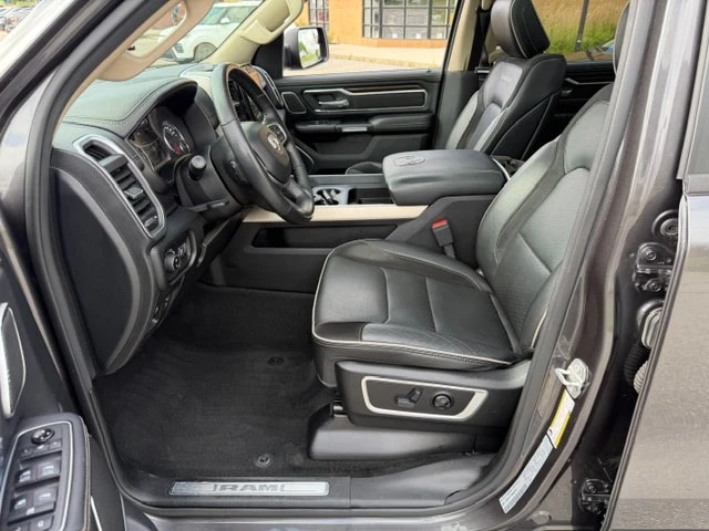 Dodge RAM 1500 * Laramie * CARFAX * БЕЗ ПЪРВОНАЧАЛНА ВНОСКА, снимка 5 - Автомобили и джипове - 56064939