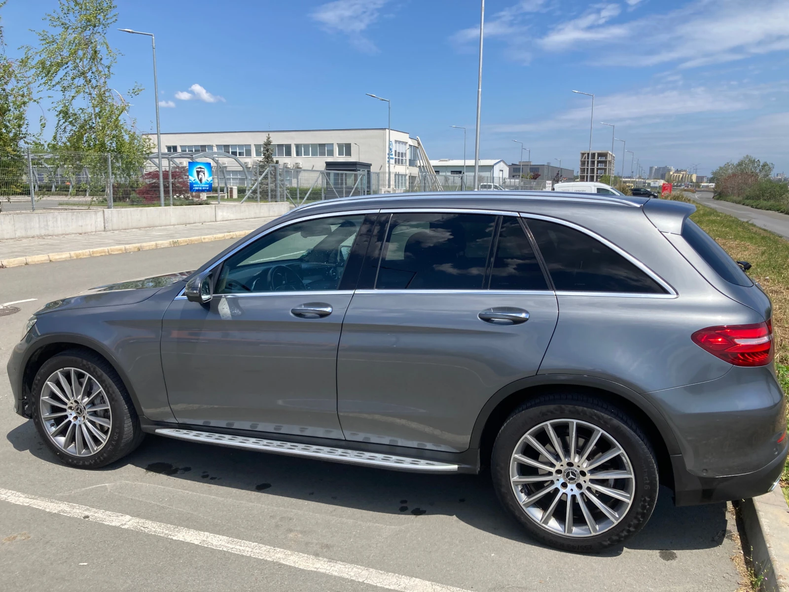 Mercedes-Benz GLC 350 AMG - изображение 2