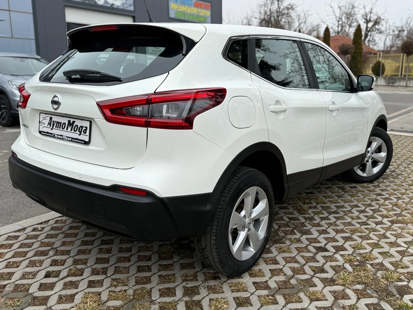 Nissan Qashqai 1.7 4x4 150K.C. - изображение 4