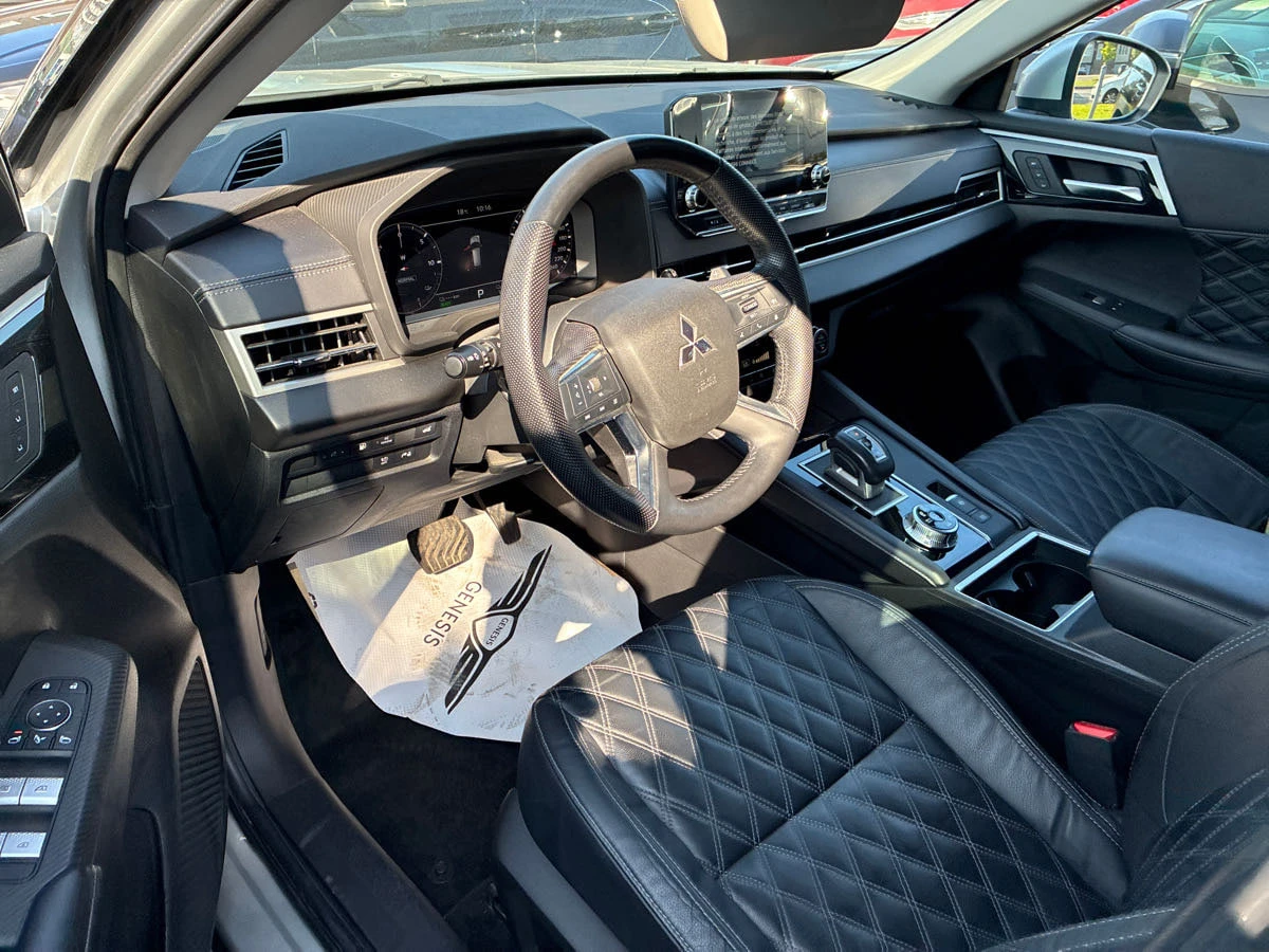 Mitsubishi Outlander 2023 HYBRID SEL S-AWC* БЕЗ ПЪРВОНАЧАЛНА ВНОСКА*    - изображение 6