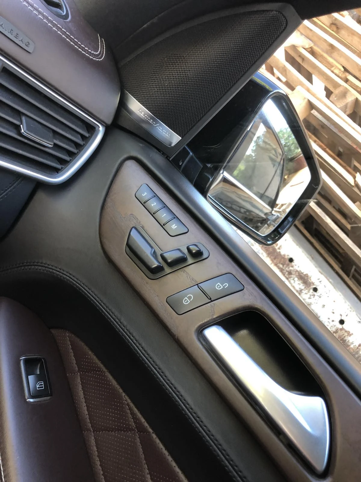 Mercedes-Benz ML 350 Mercedes-Benz ML 350 DESIGNO EDITION AMG PACKET - изображение 7