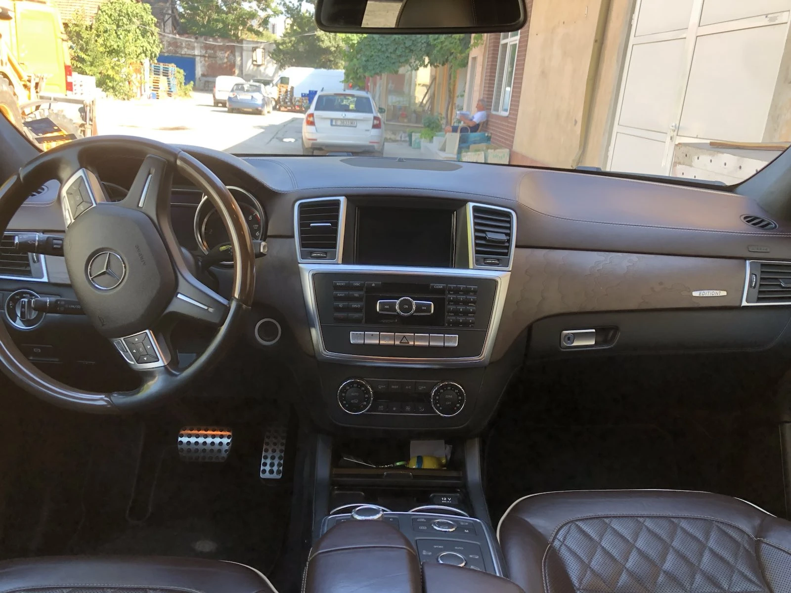 Mercedes-Benz ML 350 Mercedes-Benz ML 350 DESIGNO EDITION AMG PACKET - изображение 9