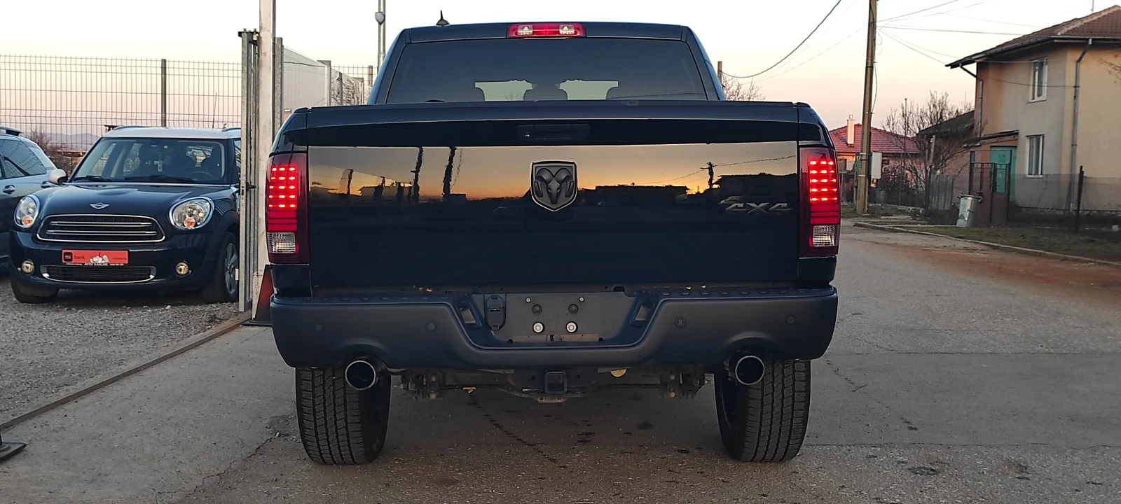 Dodge RAM 1500 CLASSIC 5.7 HEMI CREW-CAB ЧИСТО НОВ!!!, снимка 5 - Автомобили и джипове - 54333024