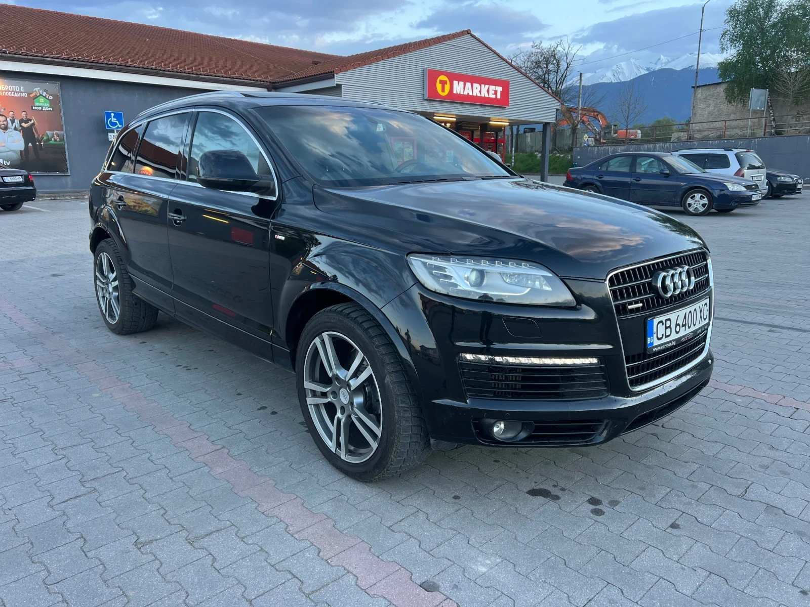 Audi Q7 3.0TDI* 3xS-Line* 7местна* Панорама* Лизинг, снимка 3 - Автомобили и джипове - 54430183