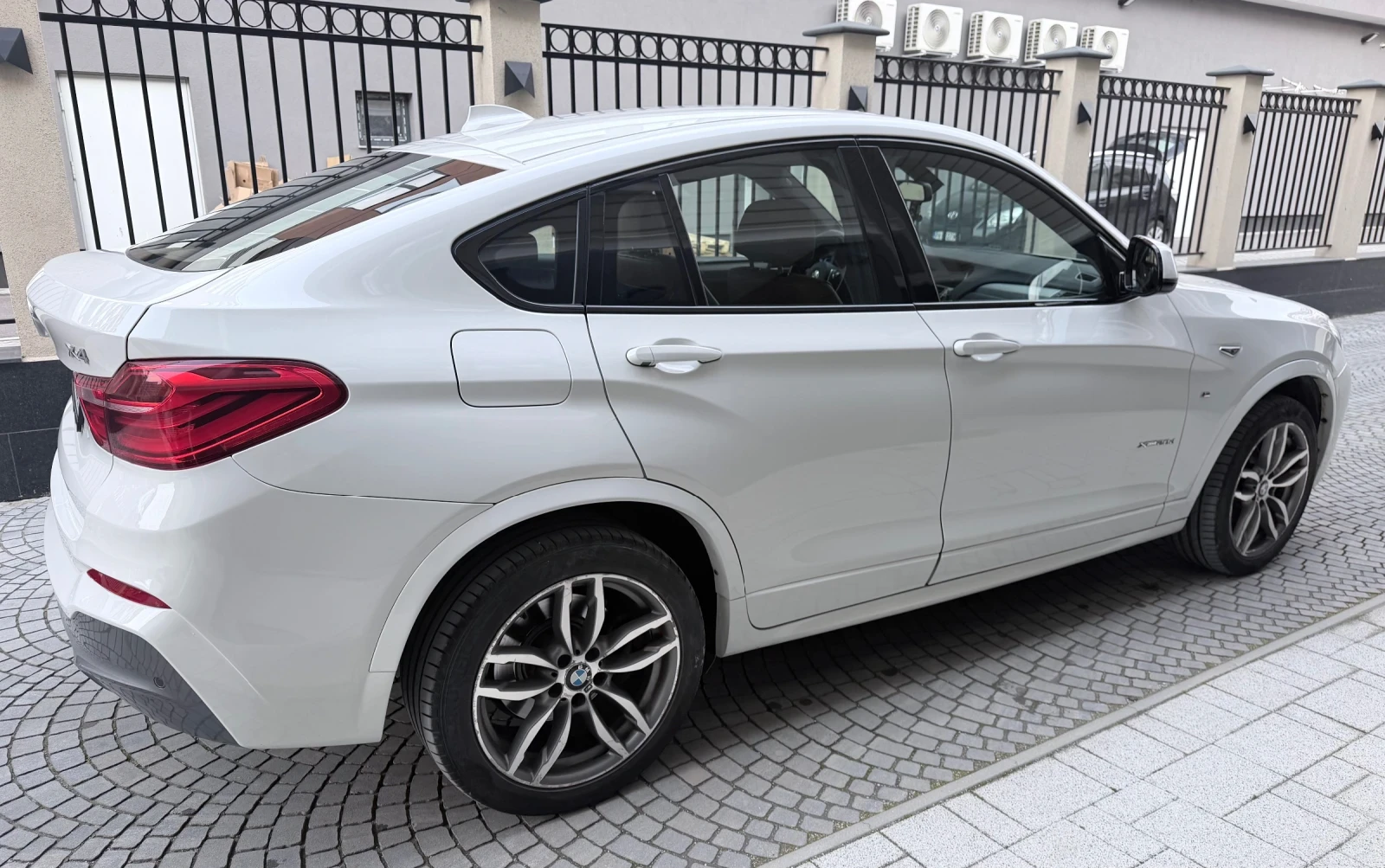 BMW X4 2.0 xDrive M-пакет , снимка 9 - Автомобили и джипове - 54551401