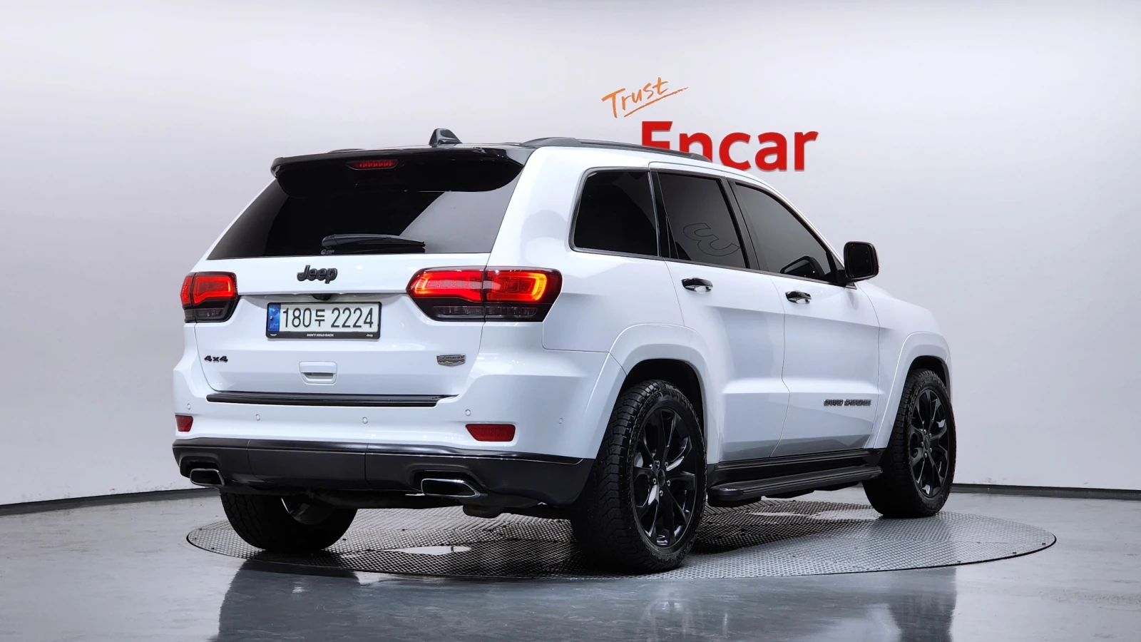 Jeep Grand cherokee 3.6 Summit Панорама* DisTronic* Обдухване , снимка 2 - Автомобили и джипове - 54821967