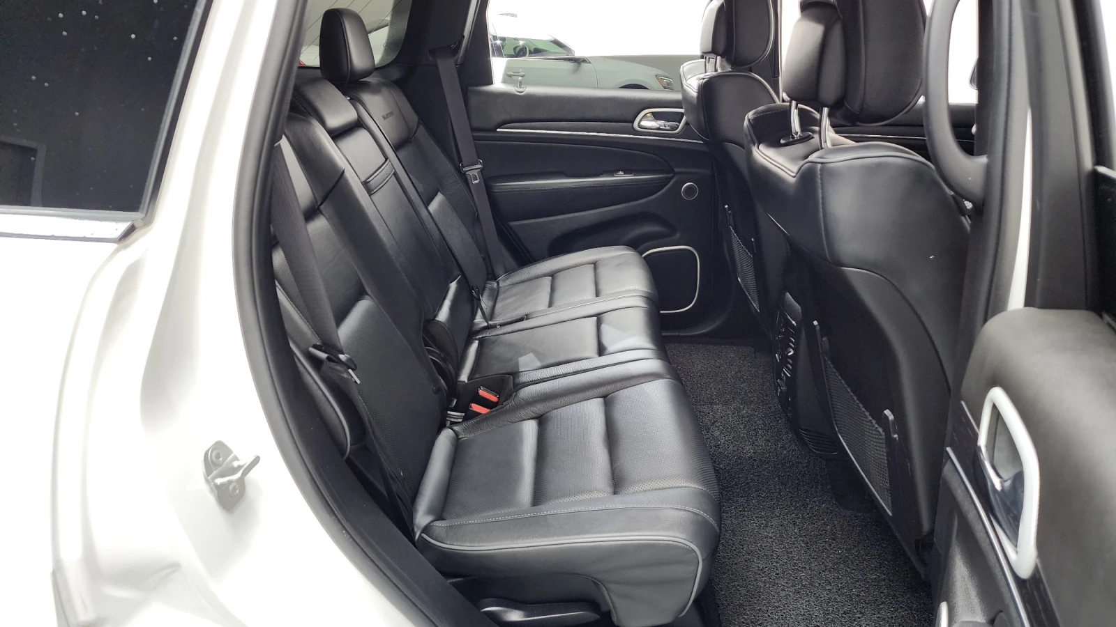 Jeep Grand cherokee 3.6 Summit Панорама* DisTronic* Обдухване , снимка 10 - Автомобили и джипове - 54821967
