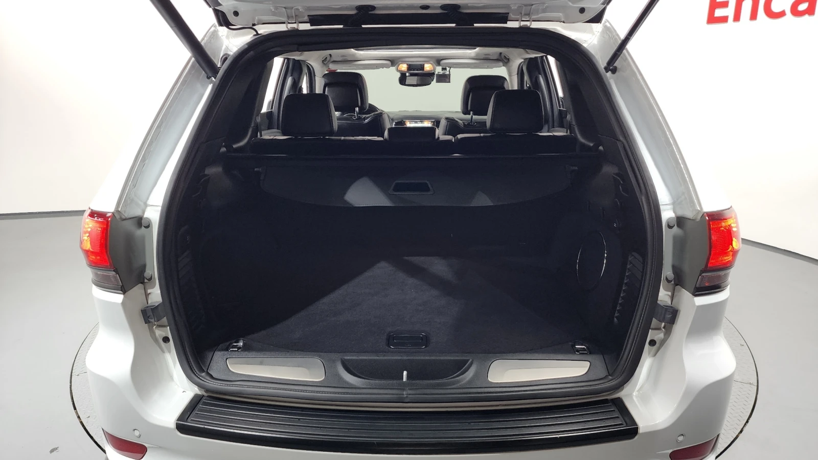 Jeep Grand cherokee 3.6 Summit Панорама* DisTronic* Обдухване , снимка 14 - Автомобили и джипове - 54821967