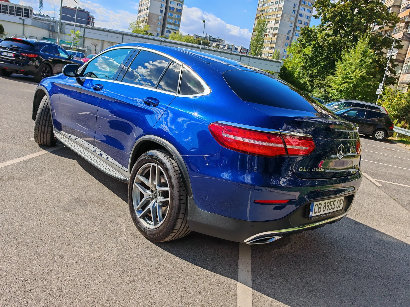 Mercedes-Benz GLC 250D* 4x4* AMG* AIRMATIC* AMBIENT* ПЕЧКА, снимка 2 - Автомобили и джипове - 56259144