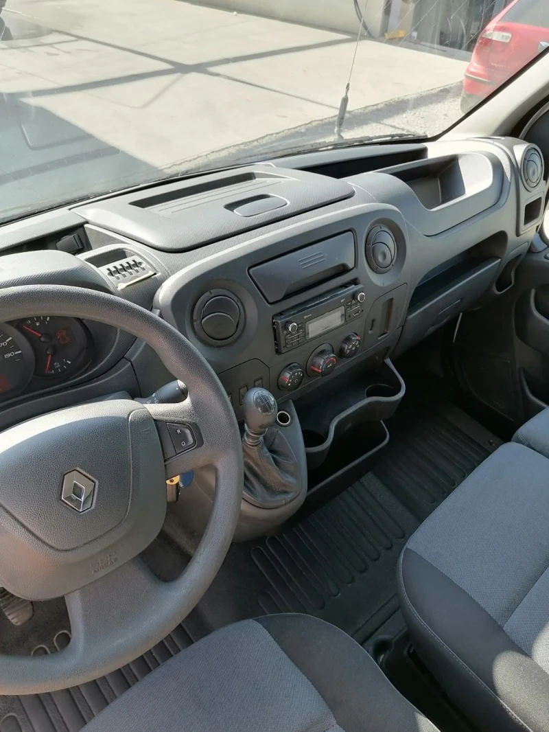 Renault Master, снимка 17 - Бусове и автобуси - 47404436