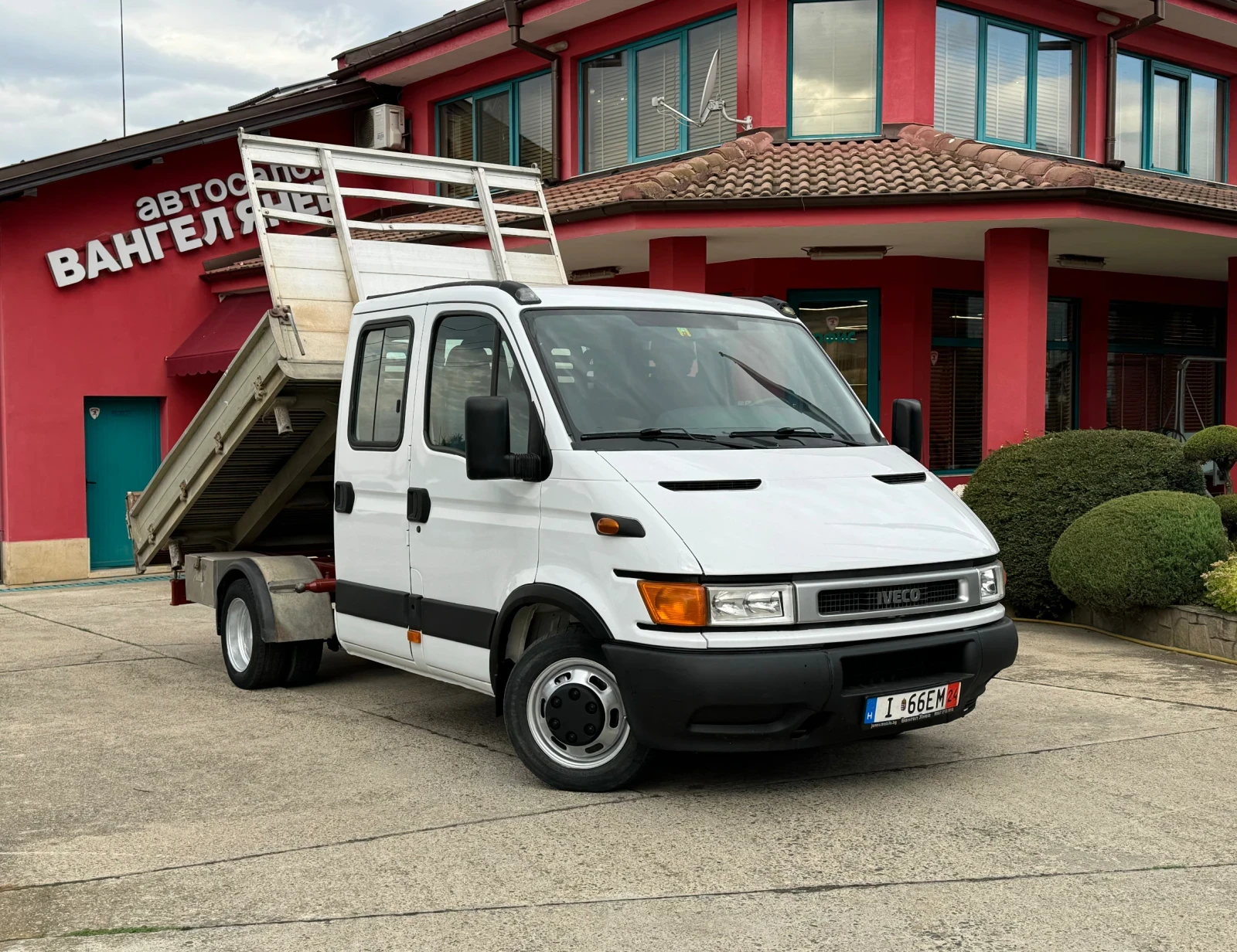 Iveco Daily 35C11* 2.8HPI* Тристранен самосвал, снимка 1